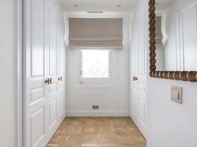 Foto aae53c87-e376-4b80-9e93-7af9460a2dfc. Piso  en venta completamente renovado con 3 dormitorios en suite y vistas despejadas en sant gervasigalvany. en Barcelona