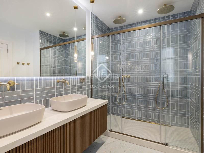 Foto bf6cb4eb-4ed4-499f-82b0-1b1699a098fe. Piso  en venta completamente renovado con 3 dormitorios en suite y vistas despejadas en sant gervasigalvany. en Barcelona