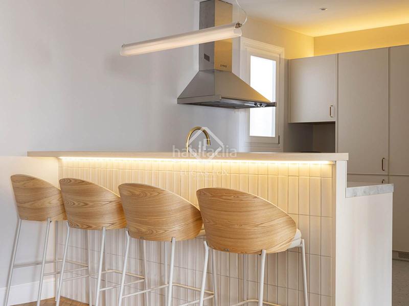 Foto d0b9bd4d-1b2e-4ae4-864d-e6e94e09c789. Piso  en venta completamente renovado con 3 dormitorios en suite y vistas despejadas en sant gervasigalvany. en Barcelona