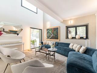 Xalet a Begues. Casa en excelentes condiciones de 8 dormitorios en venta en begu