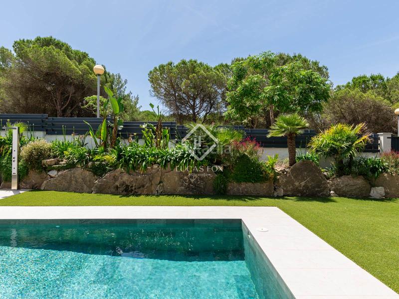Foto 0e86c8a0-6206-4d6c-b1a2-c0faaba82528. Chalet casa en excelentes condiciones de 8 dormitorios en venta en Begues
