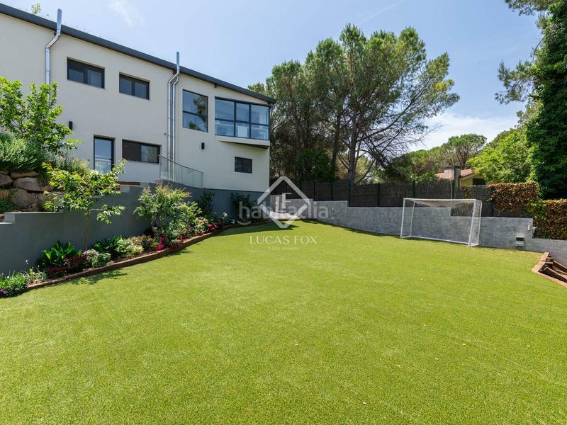 Foto 20d4d469-bd67-4f80-9764-3cbce1f7af25. Chalet casa en excelentes condiciones de 8 dormitorios en venta en Begues