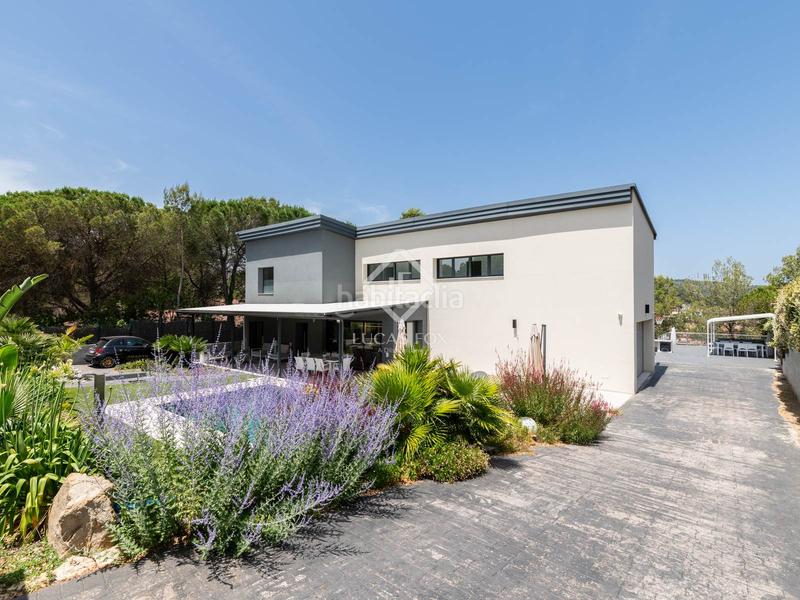 Foto aecd88a1-c431-476d-bb71-16996624e37d. Chalet casa en excelentes condiciones de 8 dormitorios en venta en Begues