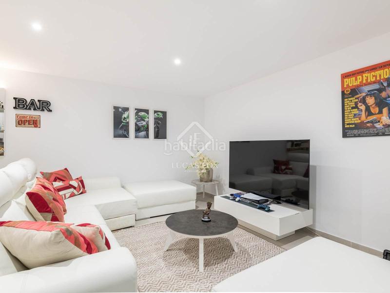 Foto d4f2a4ba-8508-4168-957b-a789c3fd03ad. Chalet casa en excelentes condiciones de 8 dormitorios en venta en Begues