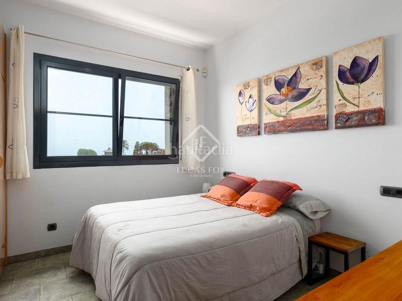 Foto 21c7f6f8-401c-4a44-b06d-7358991e597a. Chalet casa villa de 4 dormitorios y con vistas al mar en venta , barcelona en Alella
