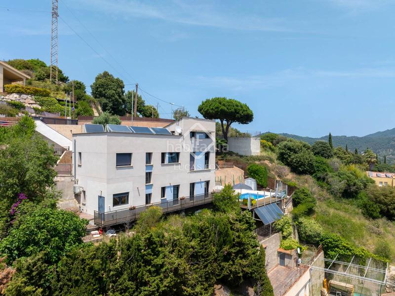 Foto 30ff32f5-381d-43af-b199-c34380aa0121. Chalet casa villa de 4 dormitorios y con vistas al mar en venta , barcelona en Alella