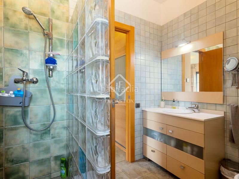 Foto 5b5b7d0b-39a3-48bc-b3e2-415c55e98ae3. Chalet casa villa de 4 dormitorios y con vistas al mar en venta , barcelona en Alella