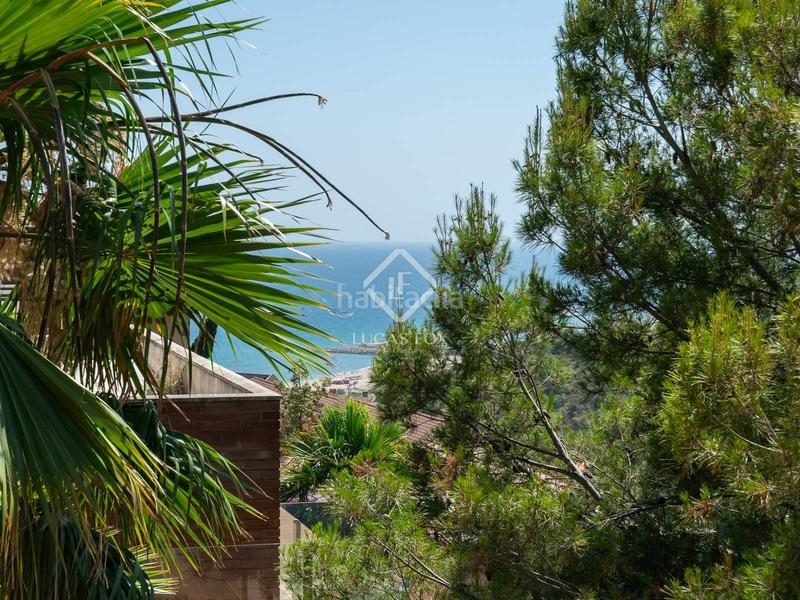 Foto 6bb89f55-4acd-4525-8f66-fb18d4a6b970. Chalet villa de 4 dormitorios con vistas panorámicas en venta en botigues en Sitges