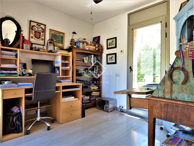 Foto 7e4ecc0b-9aaa-47a3-99e0-62824fe8b154. Chalet villa de 4 dormitorios con vistas panorámicas en venta en botigues en Sitges