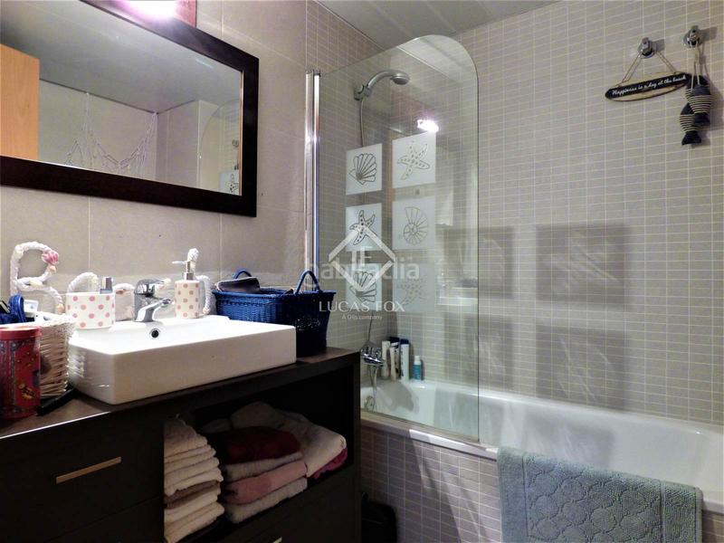 Foto f9c7c10e-17f1-4b22-90fe-b2b4e7049c54. Chalet villa de 4 dormitorios con vistas panorámicas en venta en botigues en Sitges