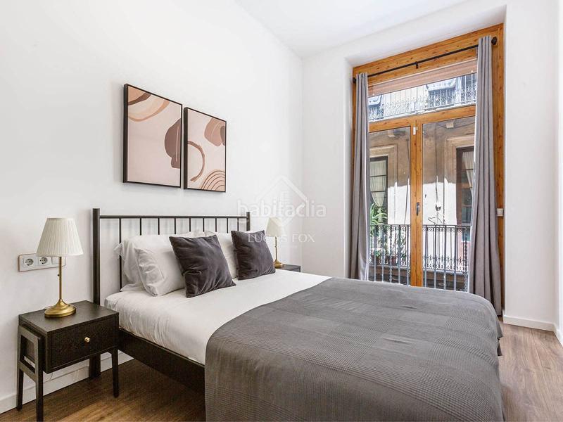 Foto 20336682-c199-43c5-87e5-4d58f5455903. Piso  en excelentes condiciones de 2 dormitorios con 36m terraza en venta en gótico en Barcelona