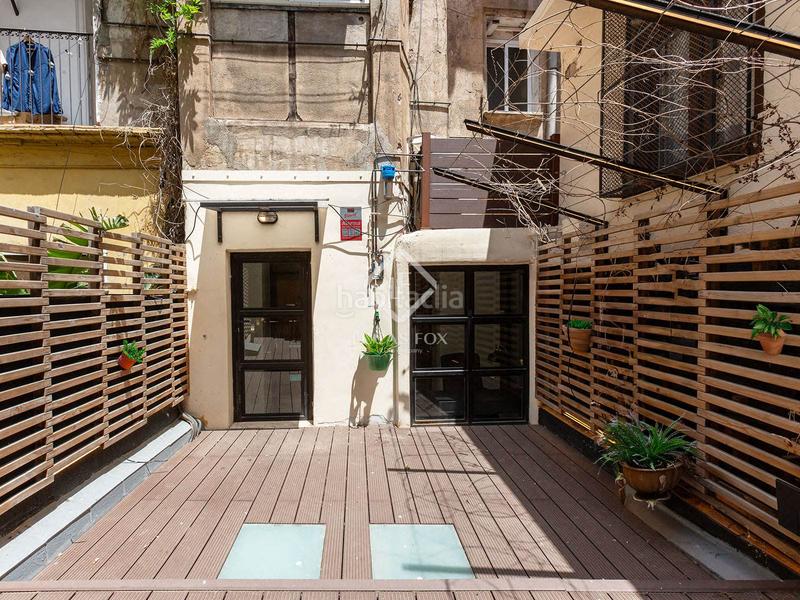 Foto 84f23eed-91ac-4e7b-aab7-4e87a12dacf5. Piso  en excelentes condiciones de 2 dormitorios con 36m terraza en venta en gótico en Barcelona