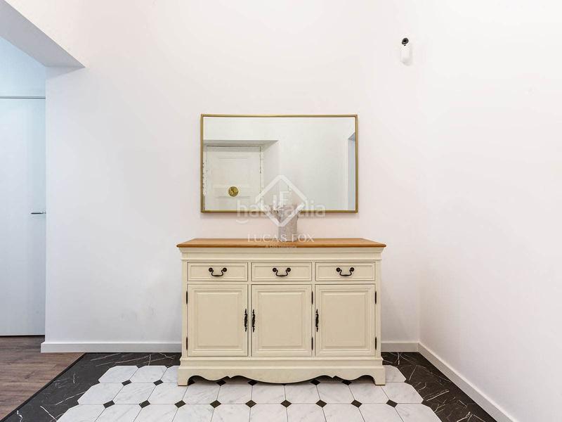 Foto cf8ec53c-027f-45ff-b94f-928683b2c693. Piso  en excelentes condiciones de 2 dormitorios con 36m terraza en venta en gótico en Barcelona