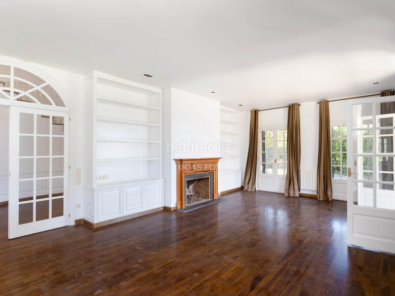 Foto 262d4bbb-e59d-4d5a-aa6f-fc081bd1a74f. Chalet casa de estilo villa toscana en venta en Rocaferrera, en Sant Andreu de Llavaneres