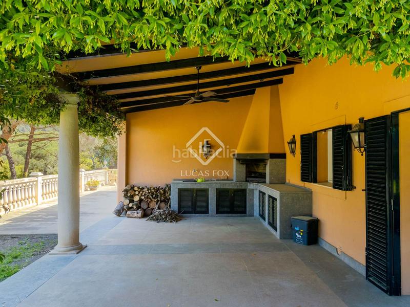 Foto 31c6de7f-b0c8-4c1f-8bc1-ddc0158ed793. Chalet casa de estilo villa toscana en venta en Rocaferrera, en Sant Andreu de Llavaneres