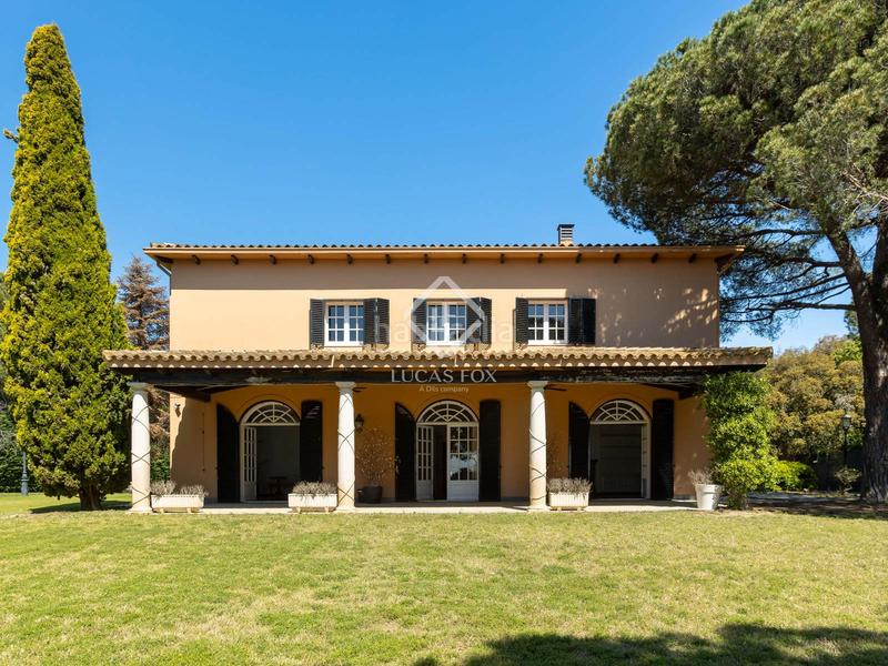Foto 39f202aa-416f-409d-9f72-4daf41e143a2. Chalet casa de estilo villa toscana en venta en Rocaferrera, en Sant Andreu de Llavaneres