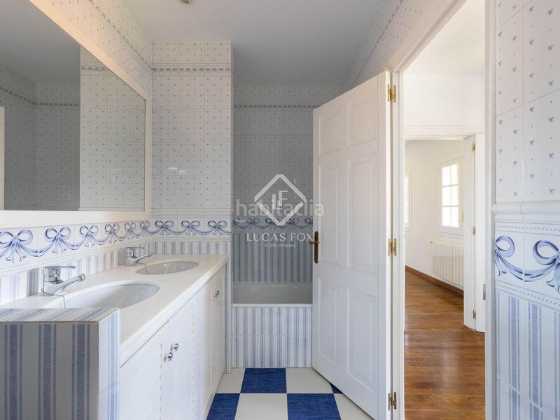 Foto 40cf08a9-5428-4d31-a570-f235681598c8. Chalet casa de estilo villa toscana en venta en Rocaferrera, en Sant Andreu de Llavaneres