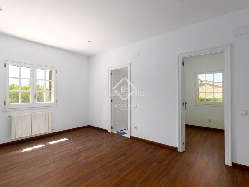 Foto 8122a1e1-df80-4d33-8a8f-c2cb429d6041. Chalet casa de estilo villa toscana en venta en Rocaferrera, en Sant Andreu de Llavaneres