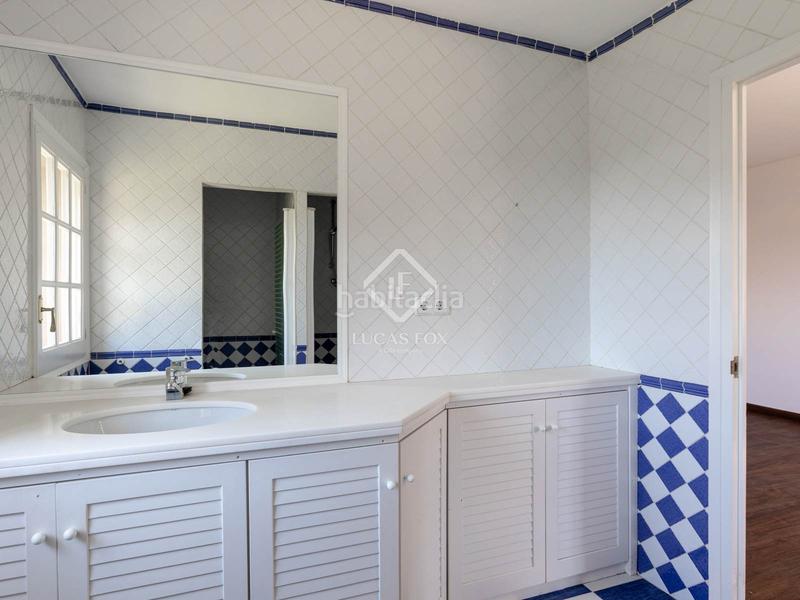 Foto 94b8c183-211c-4720-b68d-000e11ad222a. Chalet casa de estilo villa toscana en venta en Rocaferrera, en Sant Andreu de Llavaneres