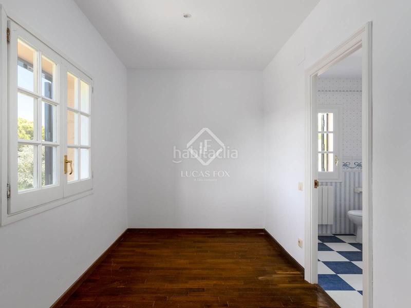 Foto e90dcbdd-9bbc-4113-9a3d-4c99b46870c9. Chalet casa de estilo villa toscana en venta en Rocaferrera, en Sant Andreu de Llavaneres