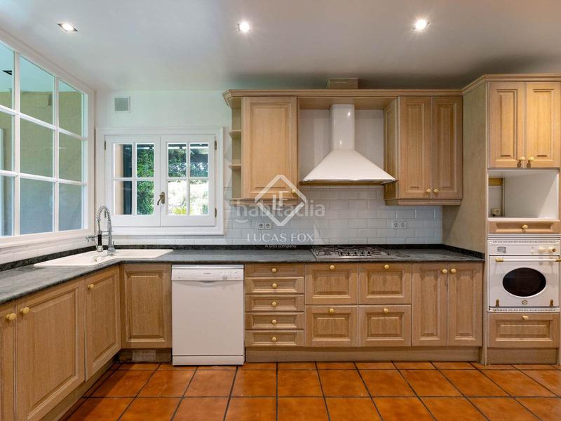 Foto ffd751c6-9792-4641-94df-cbabdecc9fcf. Chalet casa de estilo villa toscana en venta en Rocaferrera, en Sant Andreu de Llavaneres