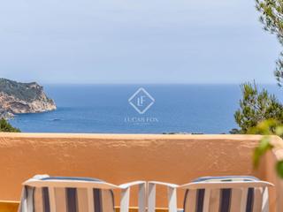 Chalet en Fornells-Aiguablava. Villa con espectaculares vistas al mar y a poca distancia de la