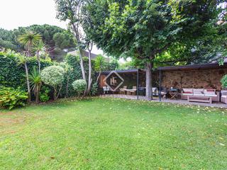 Xalet a Sant Gervasi - Bonanova. Maravillosa casa de cuento con jardín privado en sant gervasibon