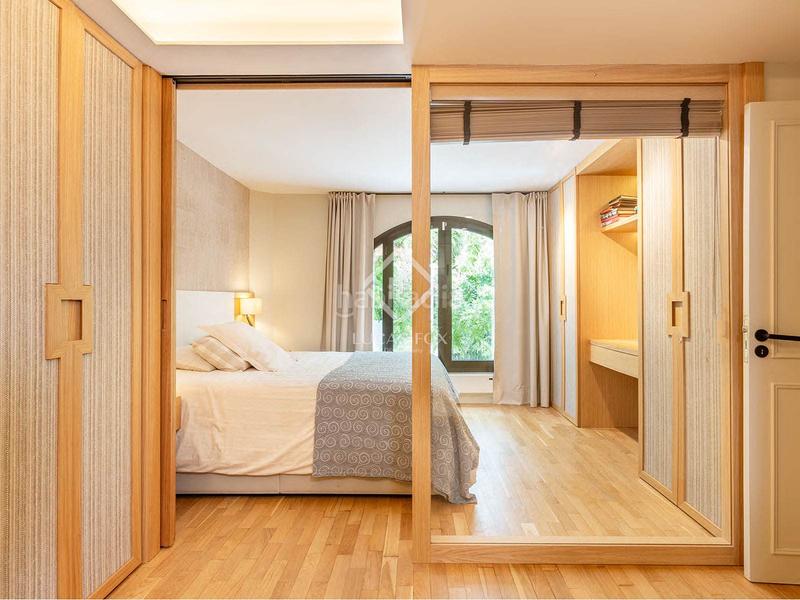 Foto 28b9f5d0-1a47-4f66-9418-45494741e426. Chalet maravillosa casa de cuento con jardín privado en sant gervasibonanova. en Barcelona