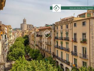 Àtic a Centre-Barri Vell. Ático con vistas 360 en venta en la rambla de girona