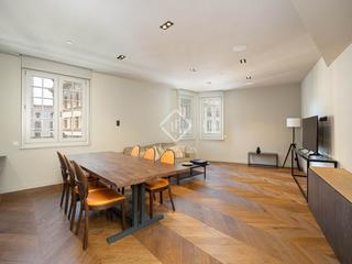 Lloguer Pis a St. Pere - Sta. Caterina - El Born. Piso de 100 m2,  de dos habitaciones y con acabados de diseño en