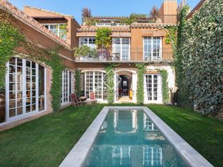 Chalet en Bisbal d´Empordà (La). Casa con encanto en venta en el corazón del baix empordà ideal c