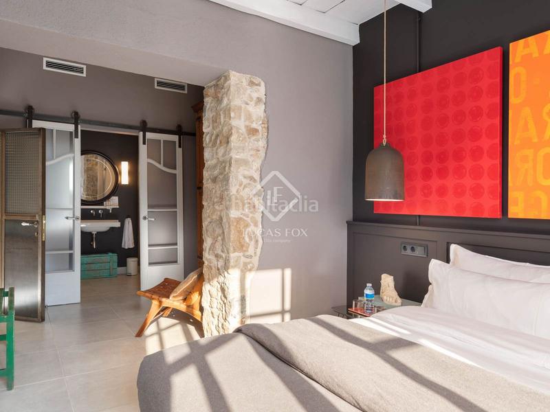 Foto 2ffec47b-2621-4569-8dc2-84b5bf936e0d. Chalet casa con encanto en venta en el corazón del baix empordà ideal como residencia privada o como proyecto de alojamiento turístico en Bisbal d´Empordà (La)