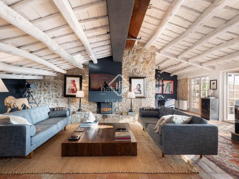 Foto 61e41292-4e8e-4b7c-b97b-08e8ad87de57. Chalet casa con encanto en venta en el corazón del baix empordà ideal como residencia privada o como proyecto de alojamiento turístico en Bisbal d´Empordà (La)