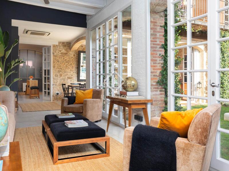 Foto 64f86f9f-cf57-4d0f-ad53-63612cd5e232. Chalet casa con encanto en venta en el corazón del baix empordà ideal como residencia privada o como proyecto de alojamiento turístico en Bisbal d´Empordà (La)