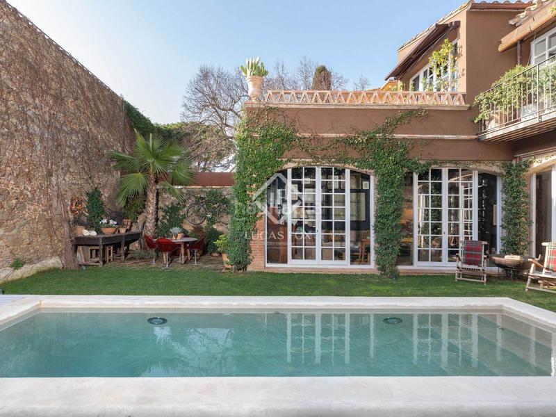 Foto b5449c4d-dc63-4991-a7ac-35b3a225bf7c. Chalet casa con encanto en venta en el corazón del baix empordà ideal como residencia privada o como proyecto de alojamiento turístico en Bisbal d´Empordà (La)