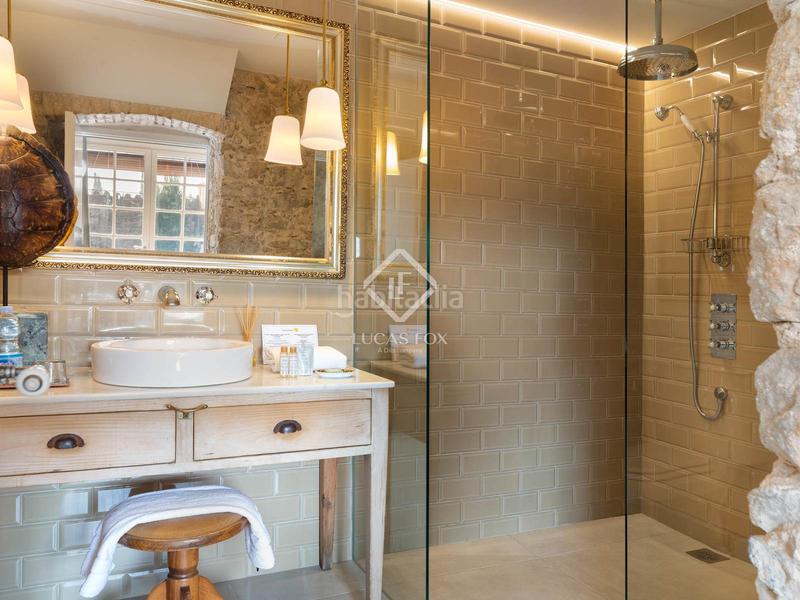 Foto c381b869-07da-4bb3-be1d-c53f49a84c3f. Chalet casa con encanto en venta en el corazón del baix empordà ideal como residencia privada o como proyecto de alojamiento turístico en Bisbal d´Empordà (La)