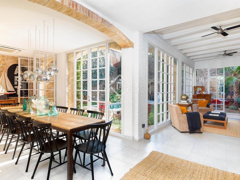Foto c8221e0a-fe01-4885-a810-e4789785a087. Chalet casa con encanto en venta en el corazón del baix empordà ideal como residencia privada o como proyecto de alojamiento turístico en Bisbal d´Empordà (La)