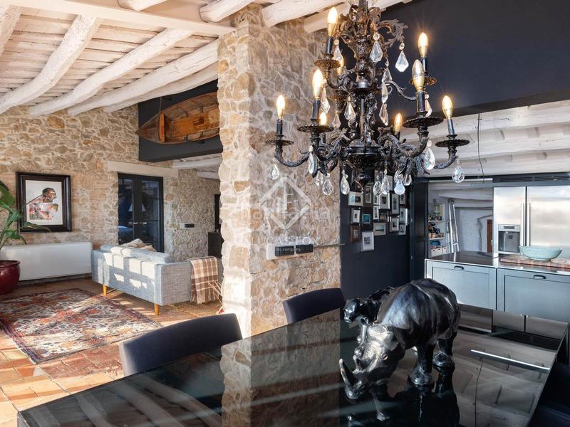 Foto e86d31a3-5317-4119-ab58-f3bc5cb5f091. Chalet casa con encanto en venta en el corazón del baix empordà ideal como residencia privada o como proyecto de alojamiento turístico en Bisbal d´Empordà (La)