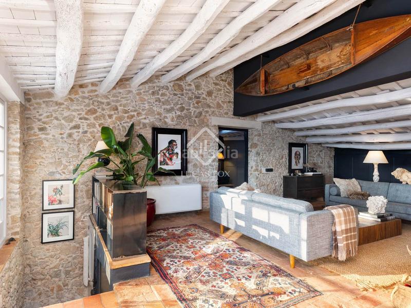 Foto eb25f6dc-beee-40c6-b19d-8843ae6b48bb. Chalet casa con encanto en venta en el corazón del baix empordà ideal como residencia privada o como proyecto de alojamiento turístico en Bisbal d´Empordà (La)