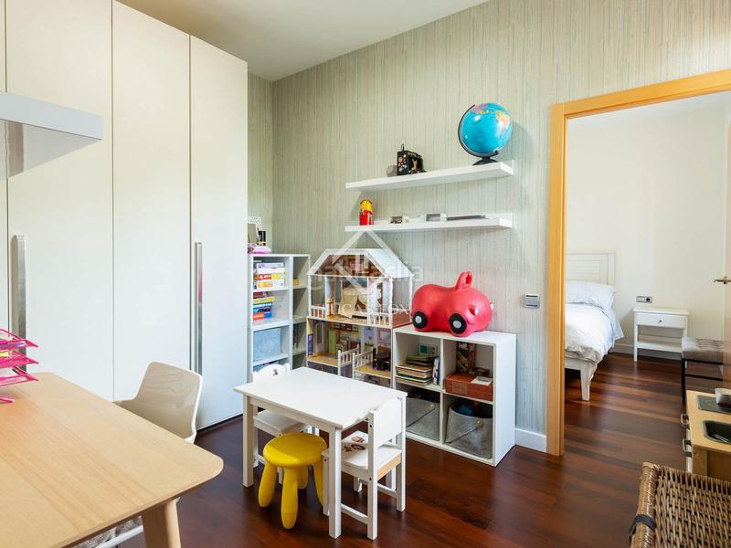 Foto 77d805d9-f659-4177-83e4-5c7fa416943f. Alquiler chalet casa en excelentes condiciones con vistas al mar en alquiler en Bellamar en Castelldefels