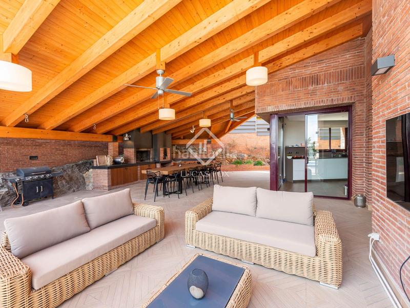 Foto d15ddb43-ef00-4dd1-933f-b22c7d83b7b1. Alquiler chalet casa en excelentes condiciones con vistas al mar en alquiler en Bellamar en Castelldefels