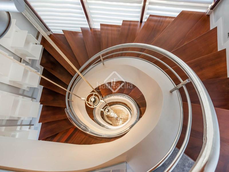 Foto ee9e503c-e151-4903-9b74-e2b93cbf5cff. Alquiler chalet casa en excelentes condiciones con vistas al mar en alquiler en Bellamar en Castelldefels