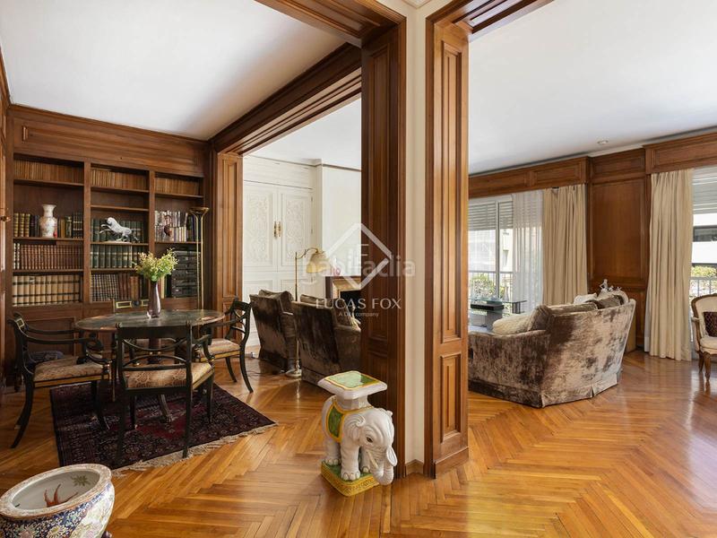 Foto 153418fd-59b8-4114-89d6-bdbc29e62ac1. Piso en venta piso con cinco habitaciones, terraza y garaje en finca situado en la calle reina victoria en Barcelona