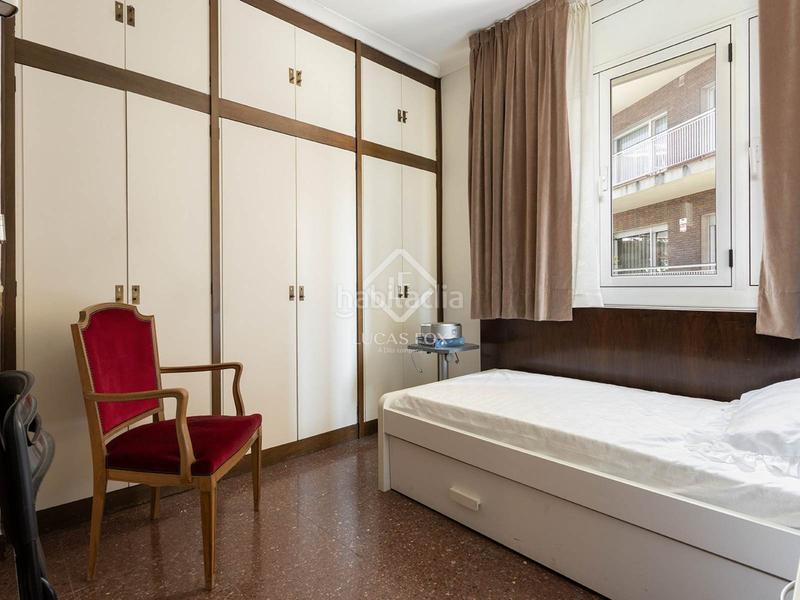 Foto 29568bf7-53f7-481c-8814-2feba14ed637. Piso en venta piso con cinco habitaciones, terraza y garaje en finca situado en la calle reina victoria en Barcelona