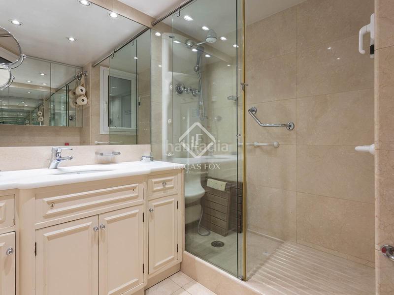 Foto 48c6e63f-ef41-425a-ba19-8eb9a0c372bc. Piso en venta piso con cinco habitaciones, terraza y garaje en finca situado en la calle reina victoria en Barcelona