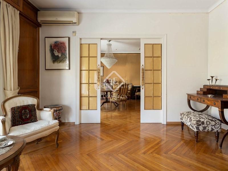 Foto 6dae97d2-18ea-4712-8884-9d8254ea3e63. Piso en venta piso con cinco habitaciones, terraza y garaje en finca situado en la calle reina victoria en Barcelona