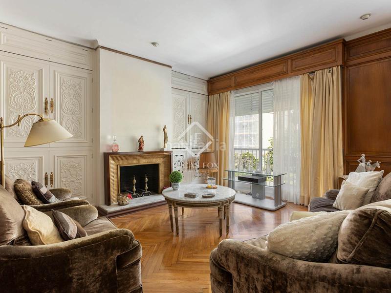 Foto a840efba-b6e8-4eb8-af04-f30b0f09f19a. Piso en venta piso con cinco habitaciones, terraza y garaje en finca situado en la calle reina victoria en Barcelona