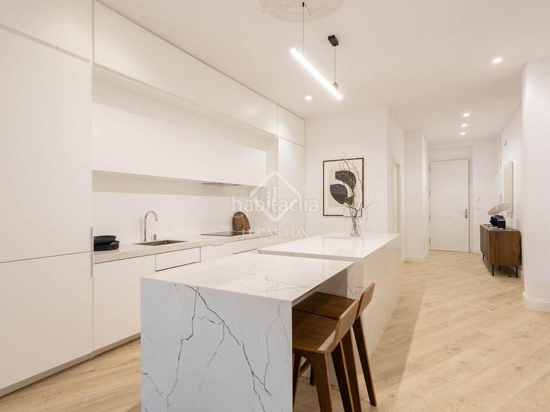 Foto 07fe225e-63e7-4973-90a2-2bb544bdd7ec. Piso  en excelentes condiciones de 3 dormitorios en venta en gótico, en Barcelona