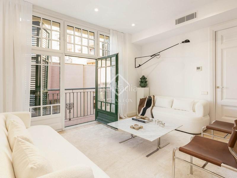Foto 46d4afe0-51c0-472c-bd94-bf6dfb32bc70. Piso  en excelentes condiciones de 3 dormitorios en venta en gótico, en Barcelona