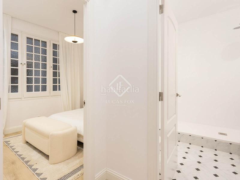 Foto edd8054f-d68c-4a43-9d13-33fb572f1130. Piso  en excelentes condiciones de 3 dormitorios en venta en gótico, en Barcelona